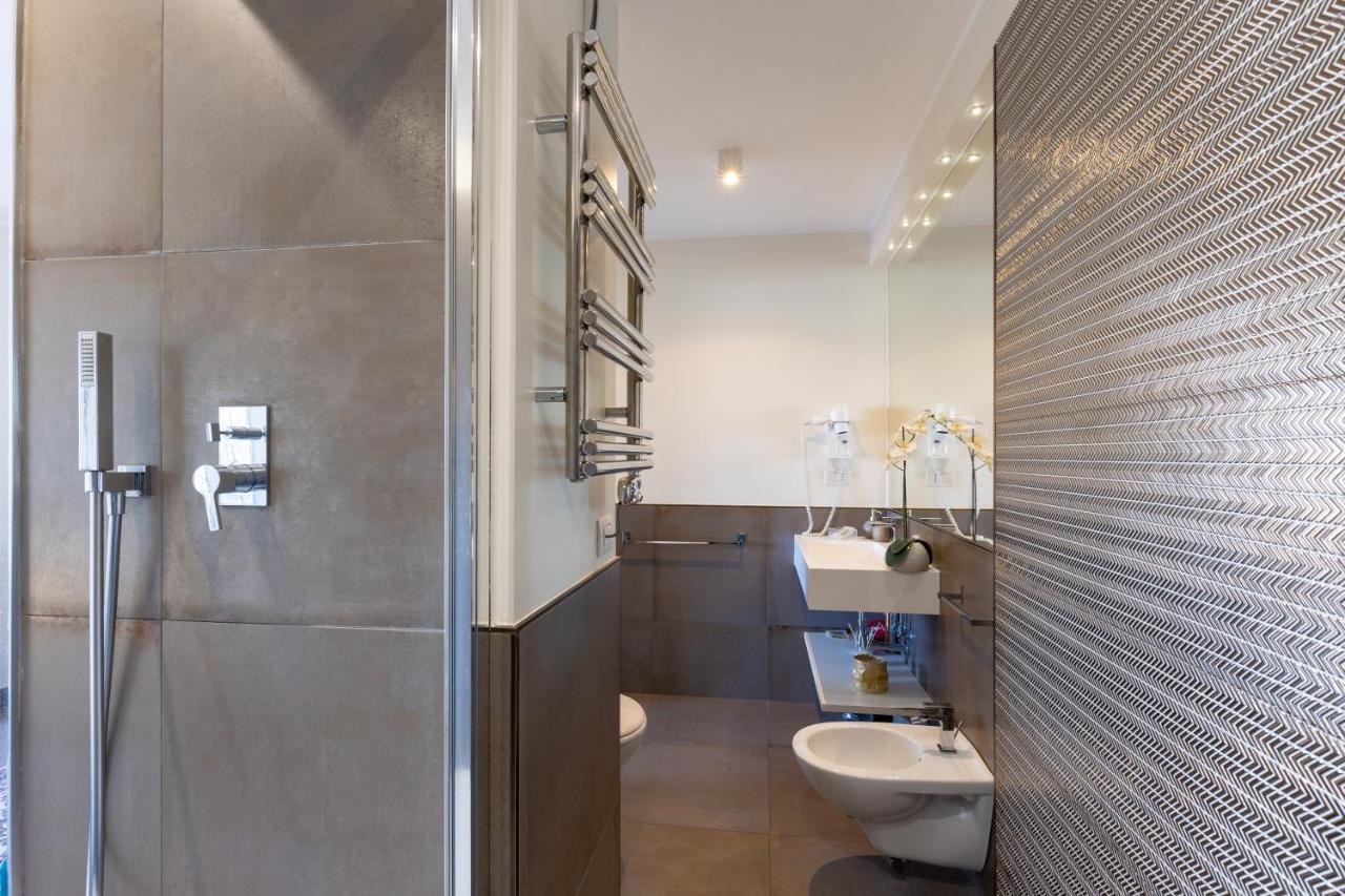 Penthouse With A Panoramic Rooftop In Trastevere With Seasonally Jacuzzi Roma Ngoại thất bức ảnh